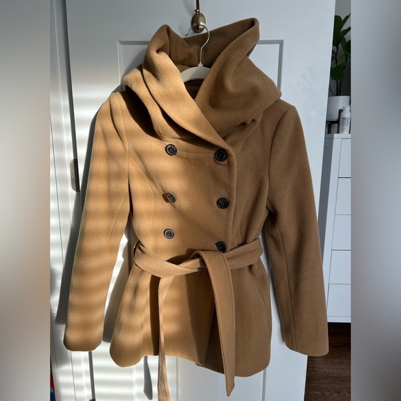 Zara Wool Coat - Picture 1 of 6
